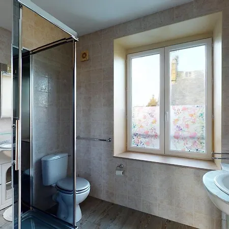 Et Cour Paradis 22 Pers Billard 20 Min בית נופש