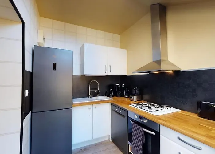 La Clef Decamp Et Cour Paradis 22 Pers Billard 20 Min Holiday home