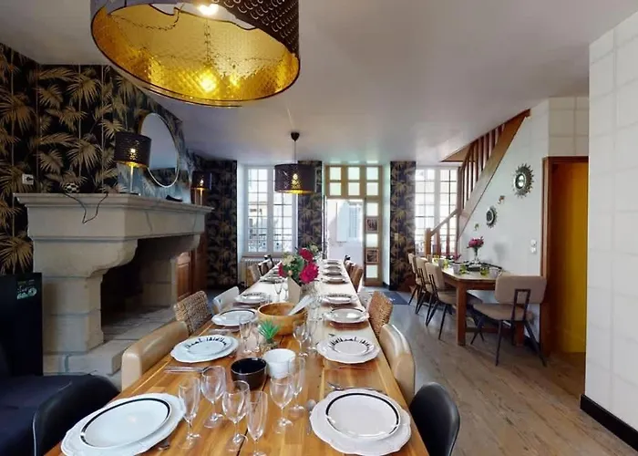 La Clef Decamp Et Cour Paradis 22 Pers Billard 20 Min *