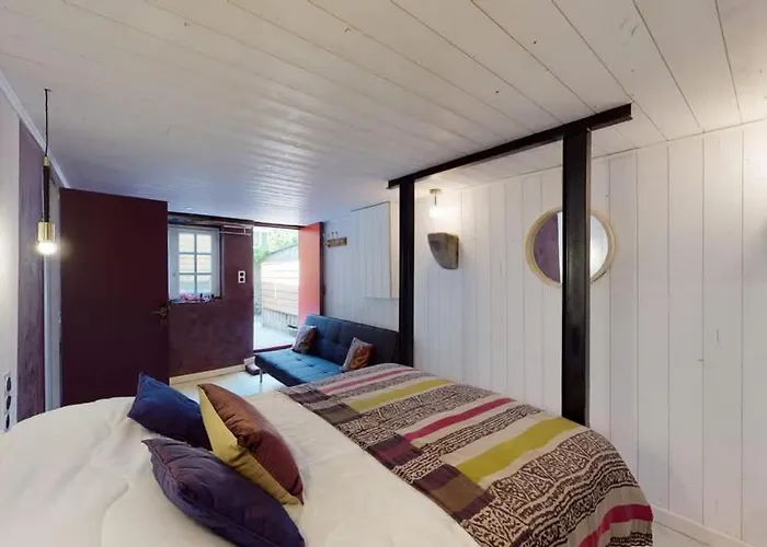 La Clef Decamp Et Cour Paradis 22 Pers Billard 20 Min Holiday home