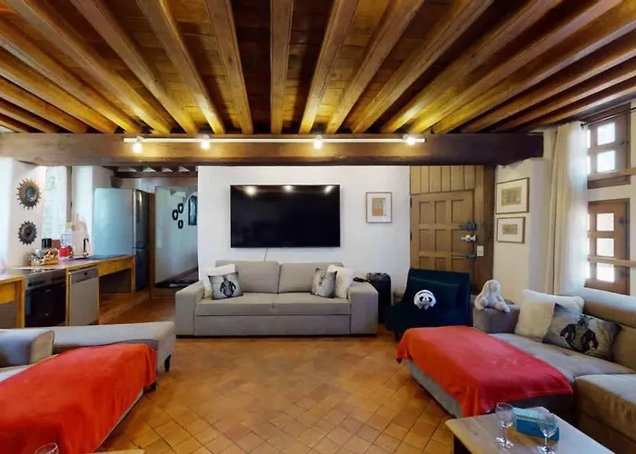 La Clef Decamp Et Cour Paradis 22 Pers Billard 20 Min Holiday home Villedieu-les-Poeles-Rouffigny